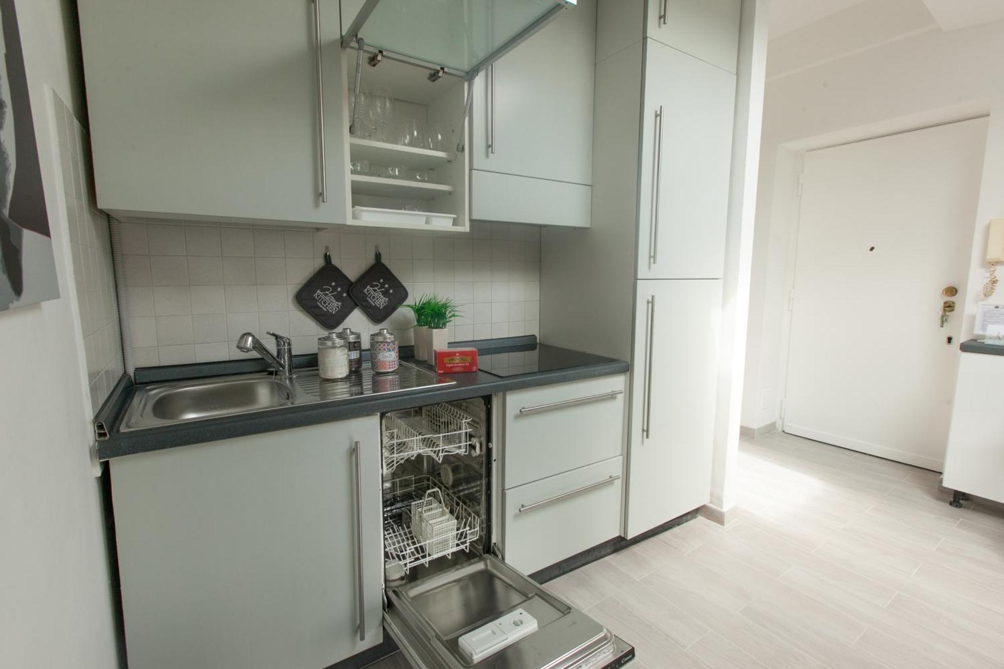 Amazing And New Penthouse In City Center Mediolan Zewnętrze zdjęcie